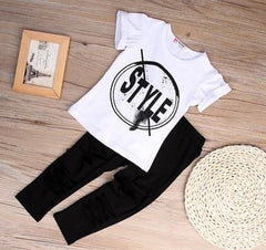 Short Sleeve T-Shirt and Hole Pant Leggings